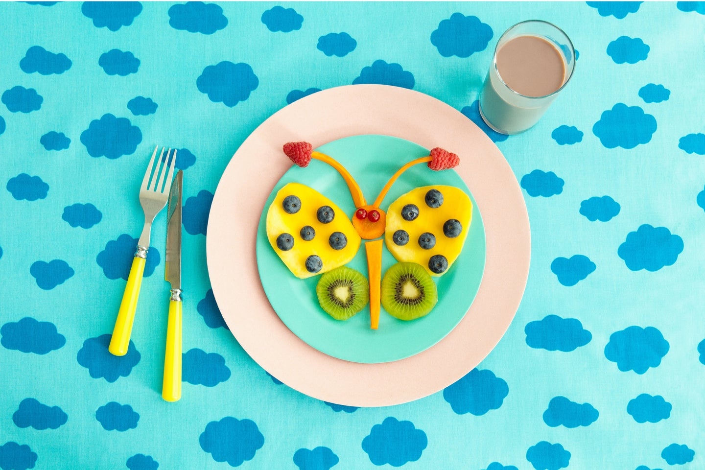 Receta mariposa de frutas Nesquik® Desktop